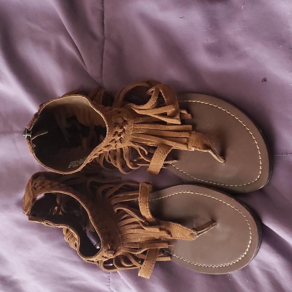 moccosin sandles